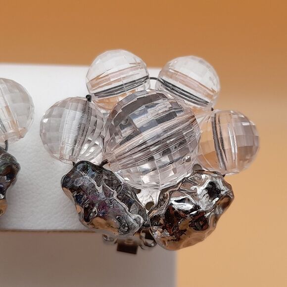 Vintage Art Lava Glass Clear Faceted Bead Earrings, Silver Tone, Clips - Picture 3 of 10